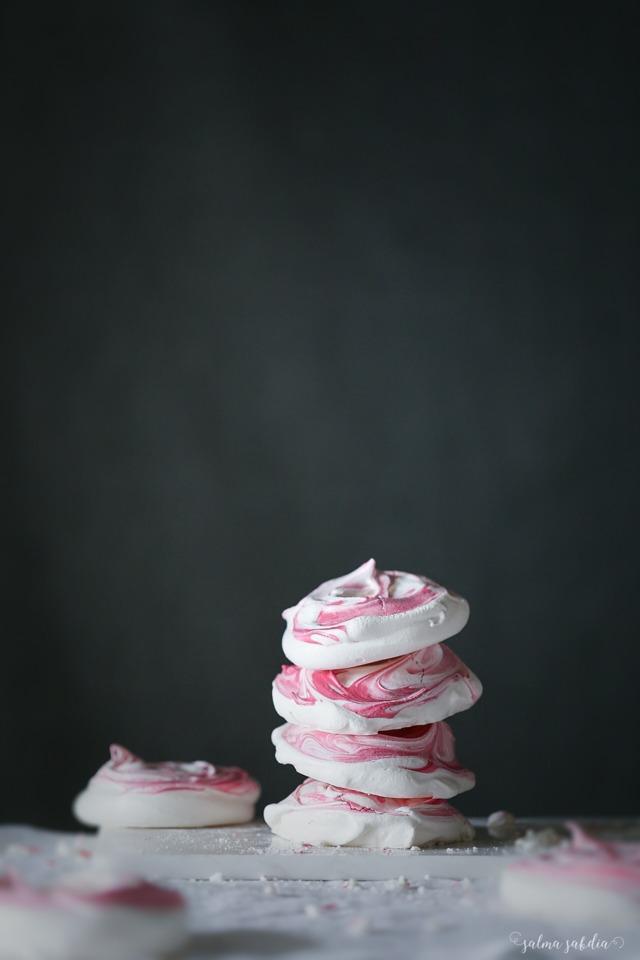 Turkish Delight Mini Meringues