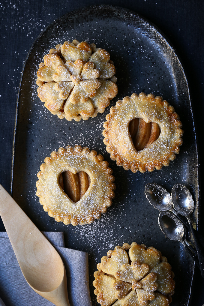 Spiced Maple Apple Pies | The Polka Dotter