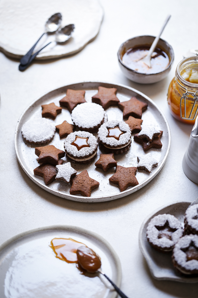 Gingerbread Cookies + Salted Caramel | The Polka Dotter