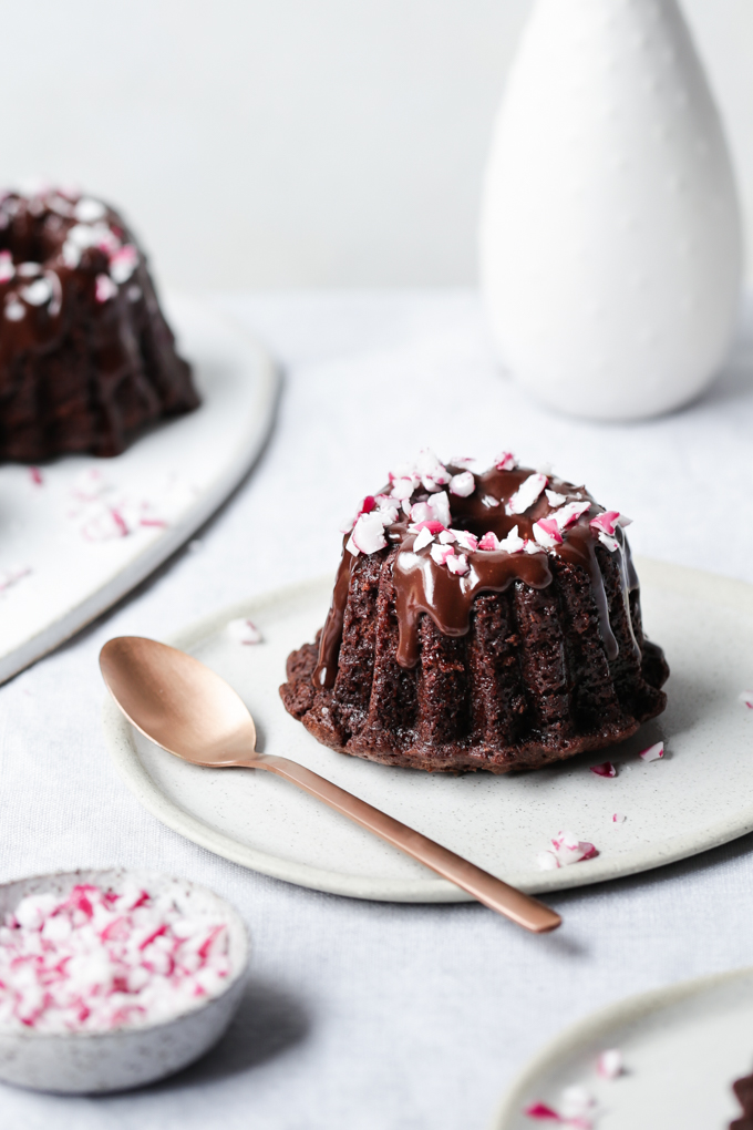 Chocolate Peppermint Mini Bundt Cakes | The Polka Dotter