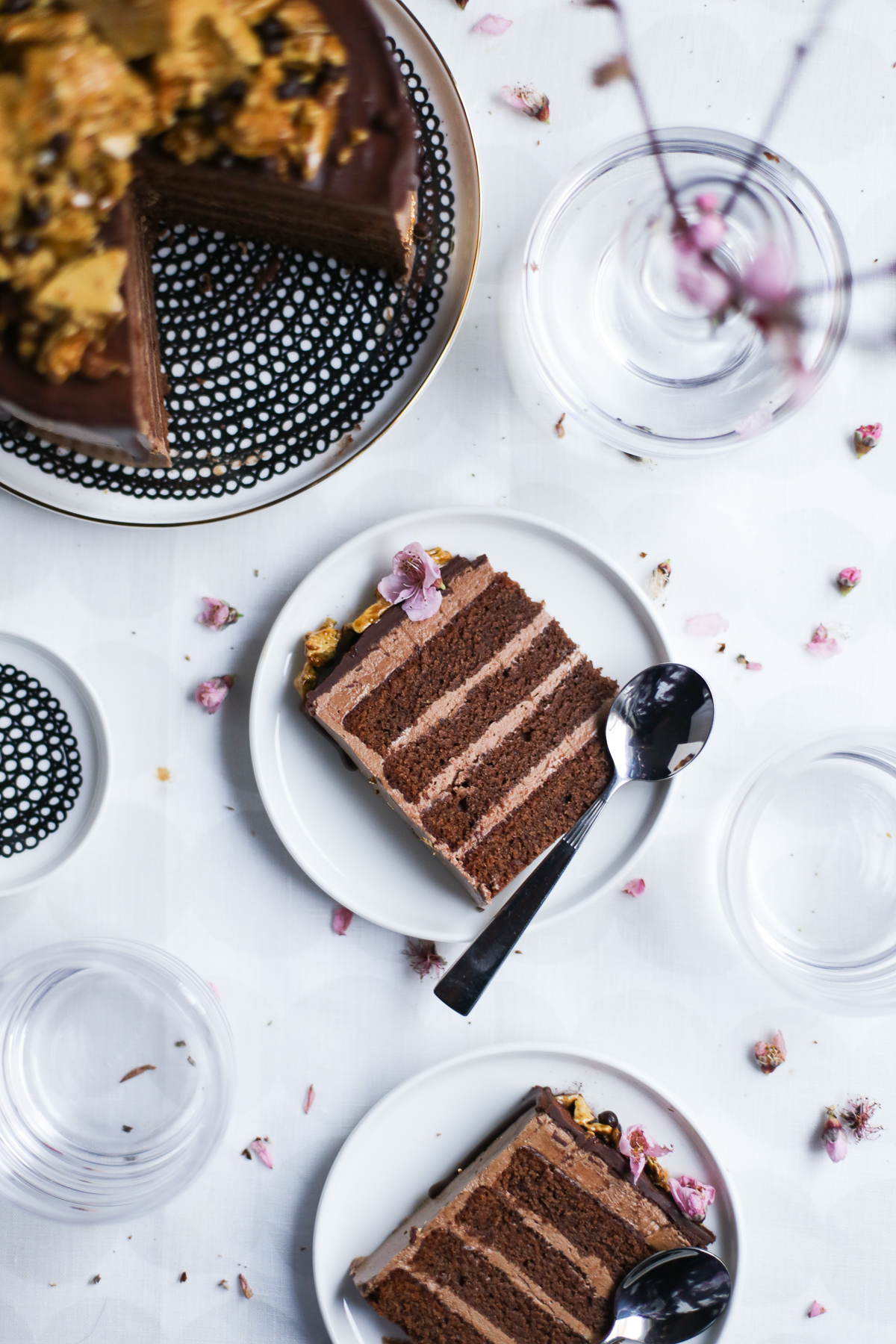 Chocolate Golden Honeycomb Cake | The Polka Dotter