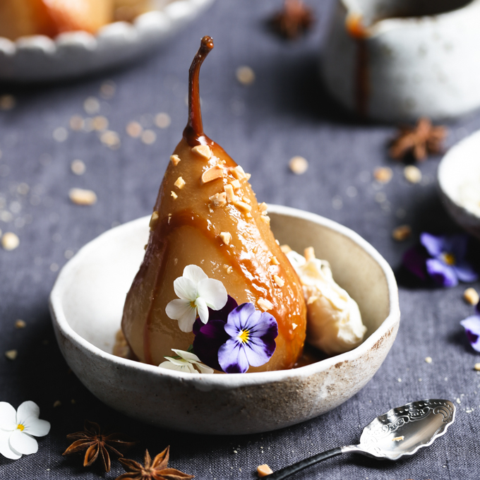 kennisgeving afvoer Bijdragen Chai Poached Pears + Salted Caramel - The Polka Dotter