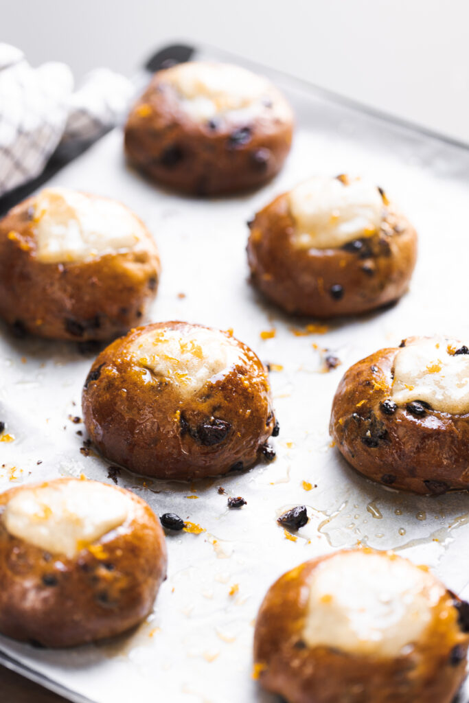 Sour Cherry & Chocolate Heart Crust Buns